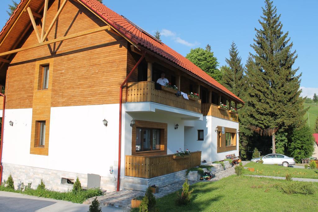 Arnica Montana Hotel Arieseni Exterior photo